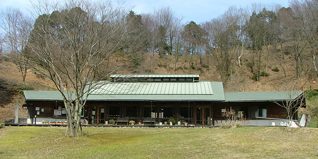 舞鶴市陶芸館の外観