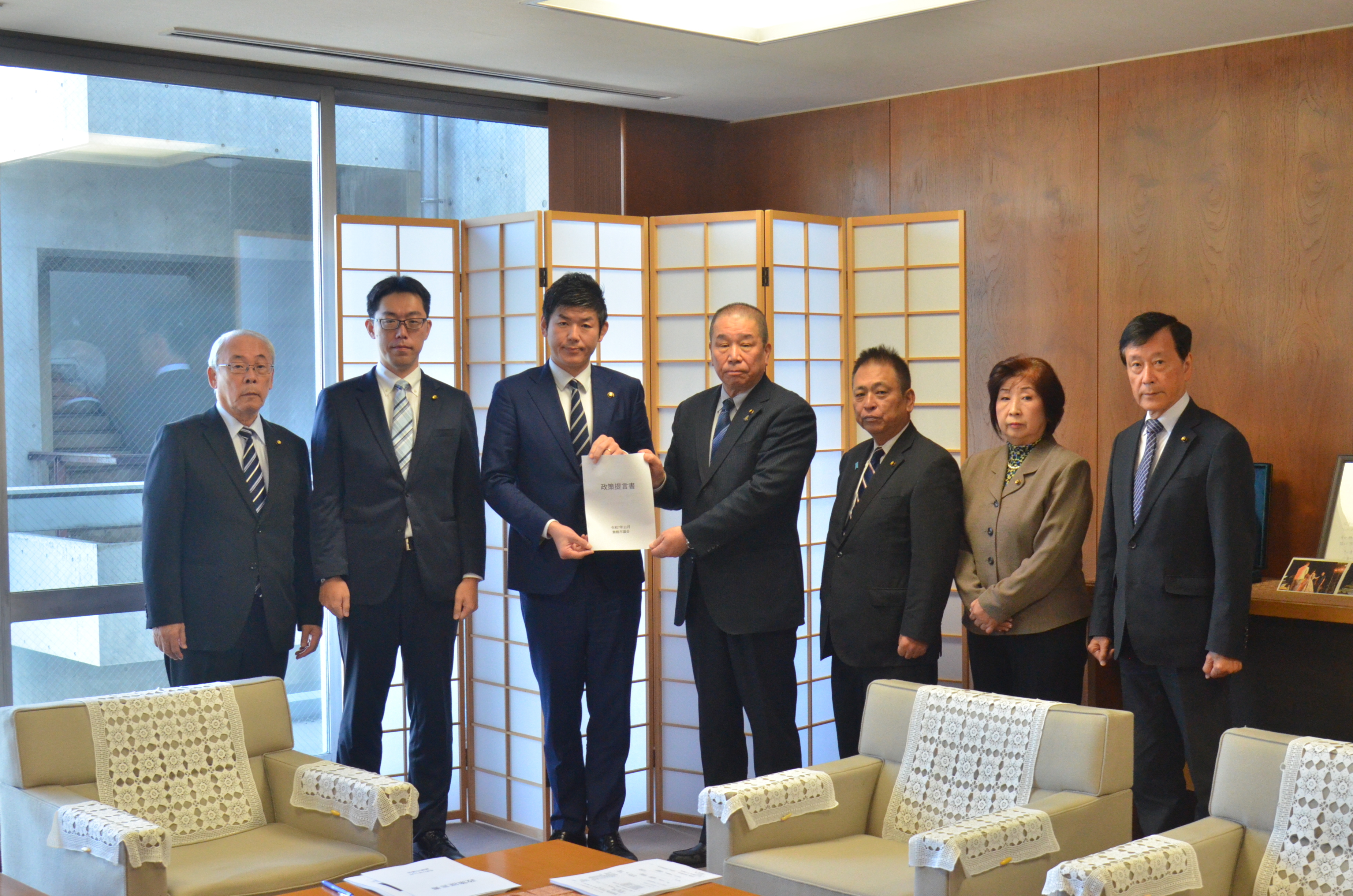 令和7年11月4日の政策提言の写真